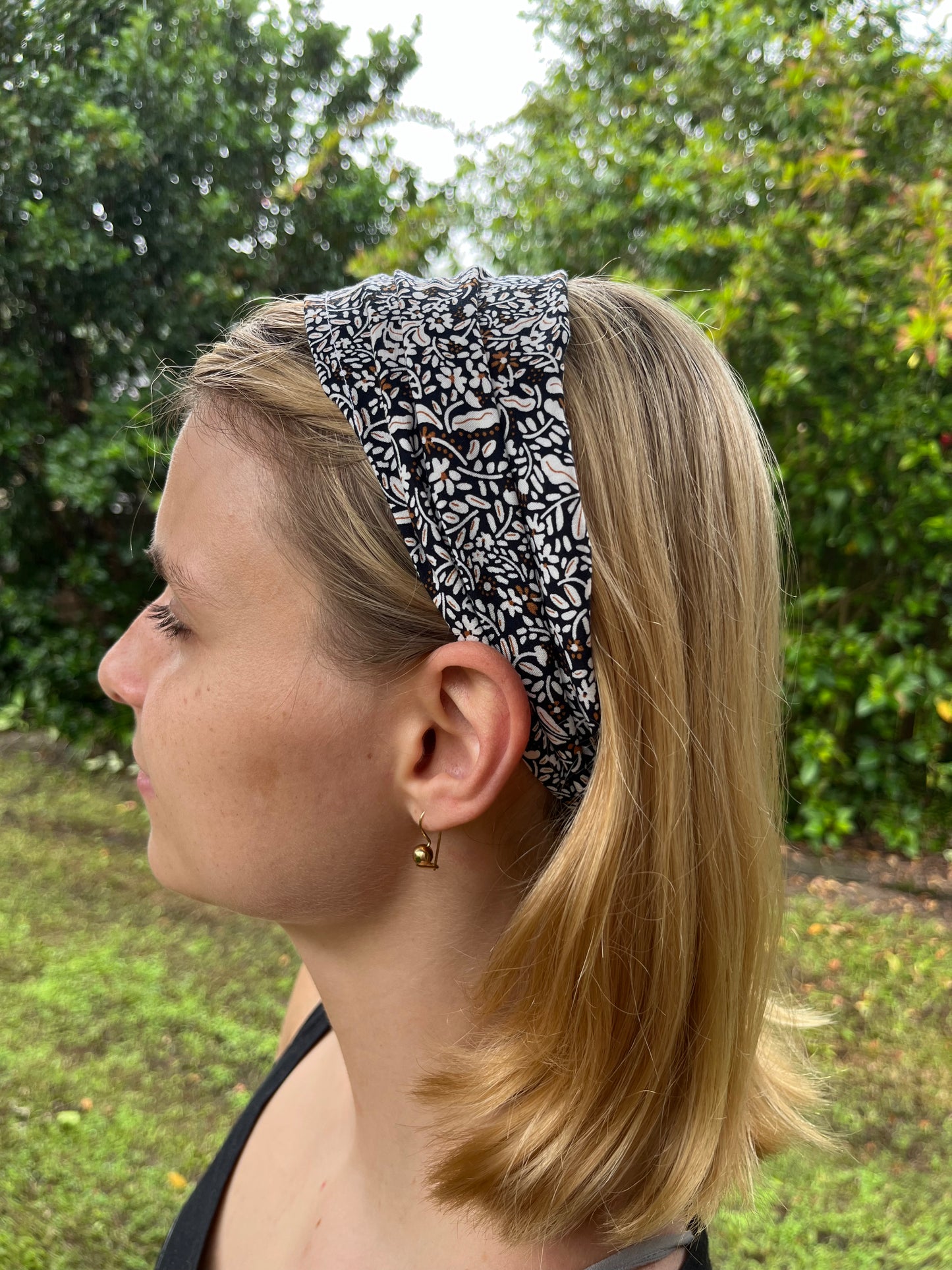 Black floral bandana headband